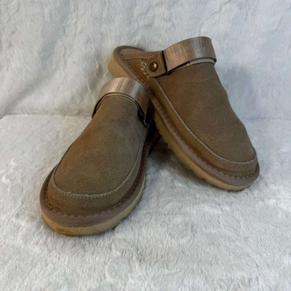 UGG Suede Slingback Slip-On Adjustable Strap Clogs Size 7 Beige Goldenstar Sand